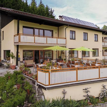 Ferienwohnungen Theresienhof Леденицен Экстерьер фото